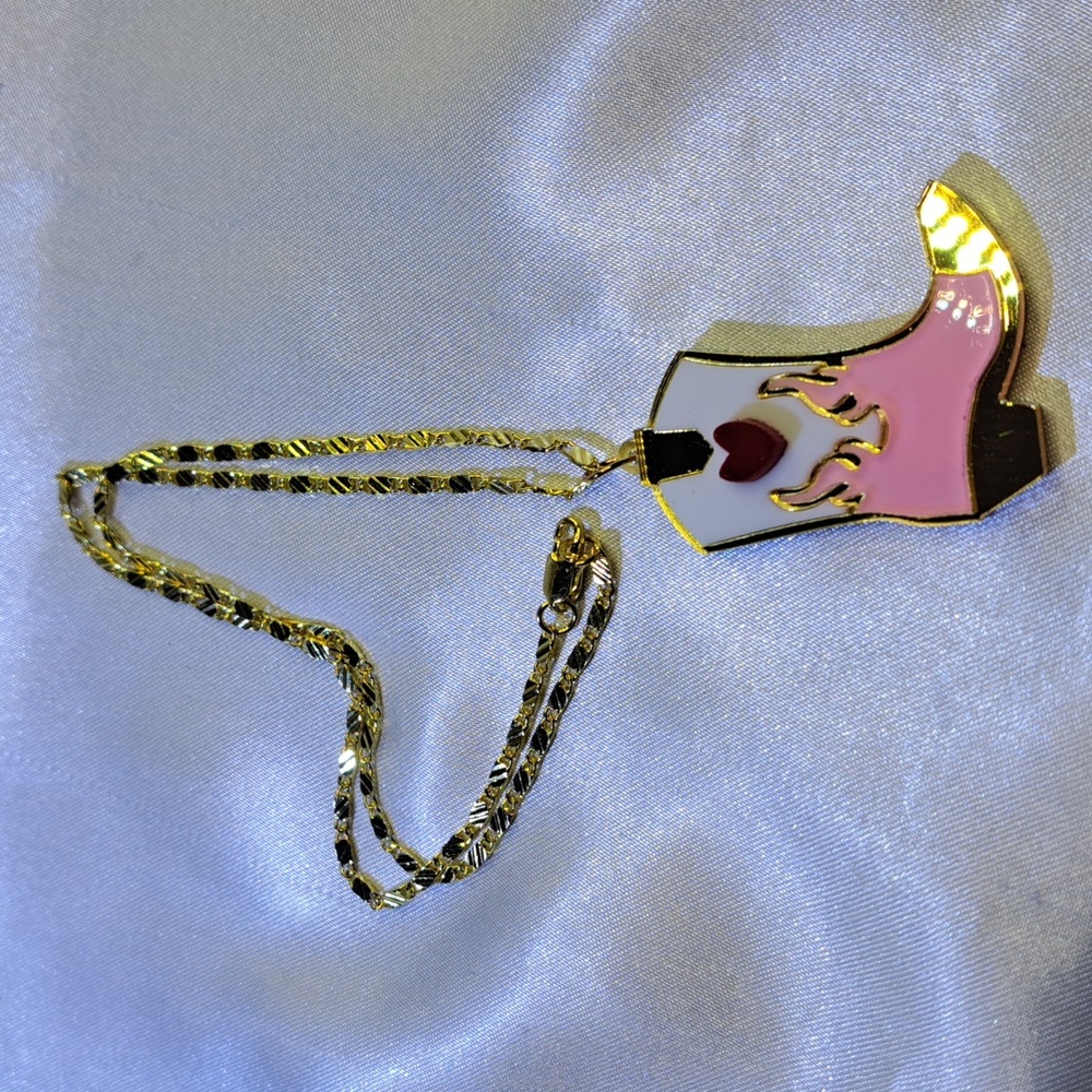 Cowgirl Kicker Necklace - Picture 4 of 6